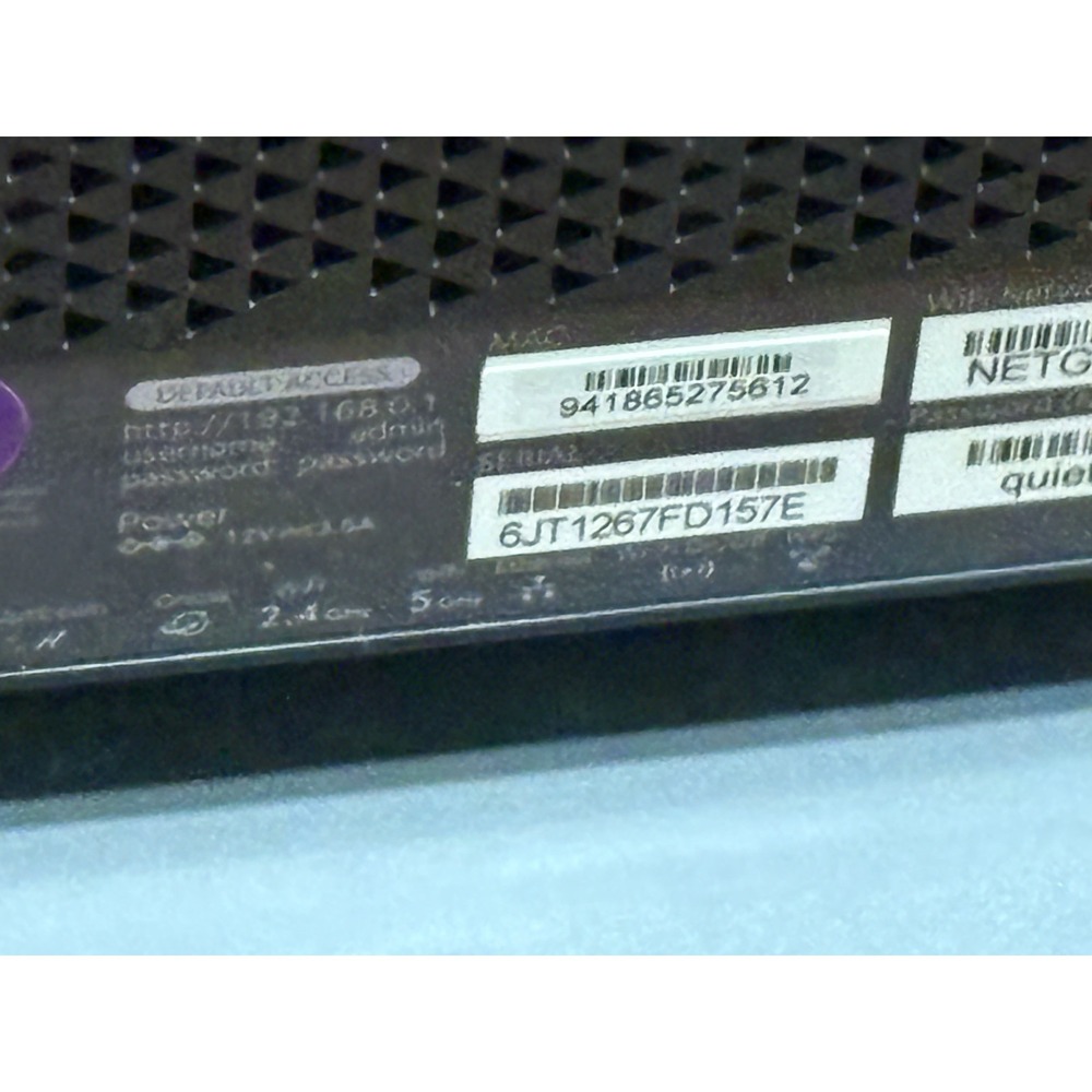 NETGEAR Nighthawk DOCSIS 3.0 Cable Modem Router C7000v2 - Picture 12 of 15